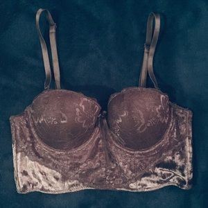 Beautiful Sophie B. bustier